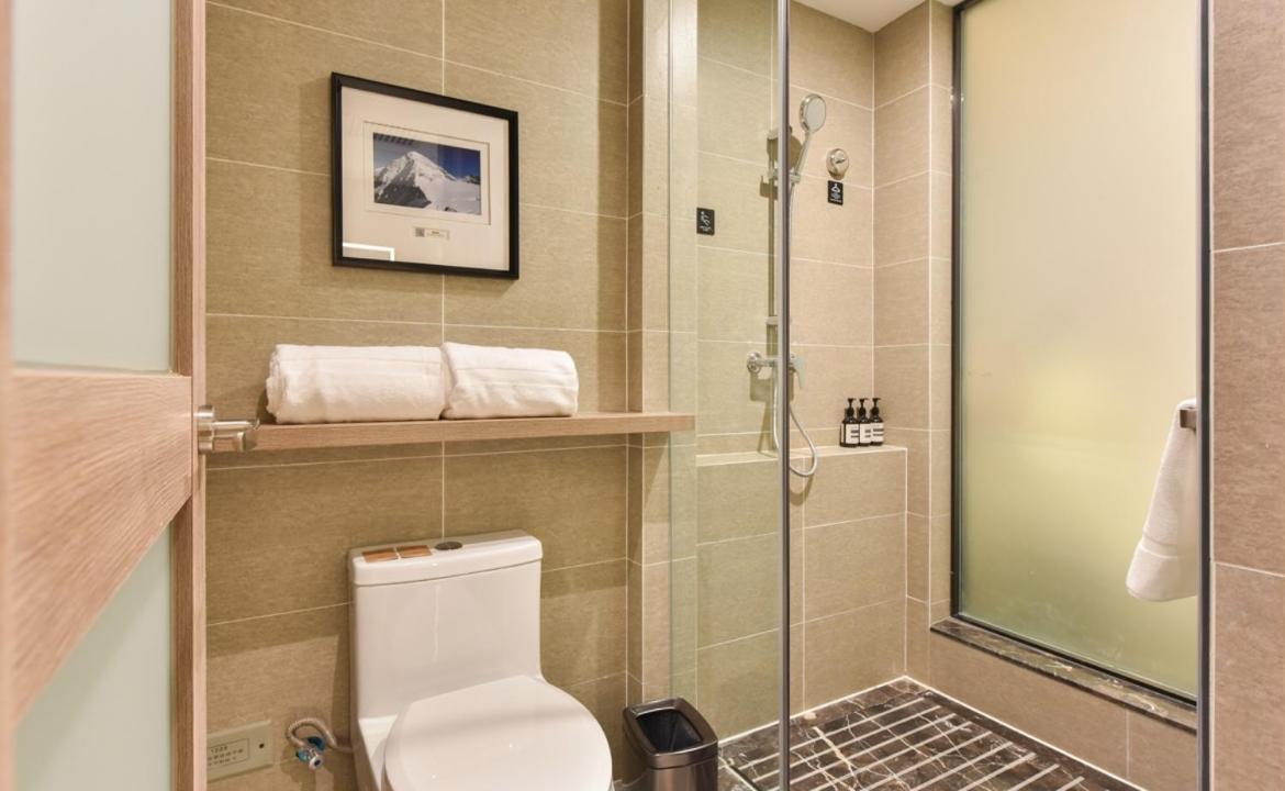 Atour Capital Airport Hotel